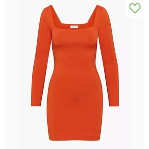 ARITZIA: Babaton CONTOUR SQUARENECK LONGSLEEVE MINI DRESS